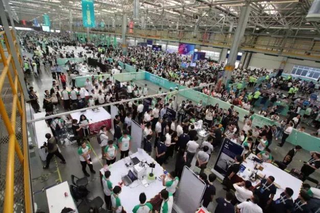 世界机器人大赛喜报,喜报乐峰选手勇夺世界第三好成绩