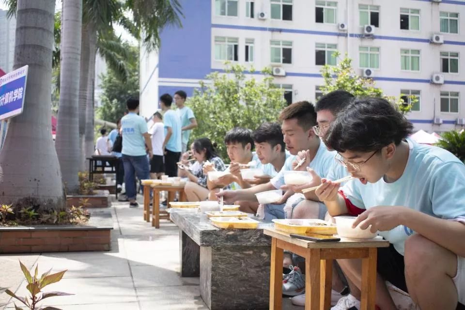 最美不过初相见不期而遇,最美不过初相见一路走好