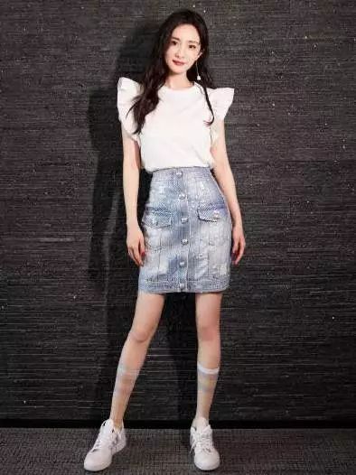 杨幂同款粉色袜子最新款,杨幂同款黑透肤打底袜夏天