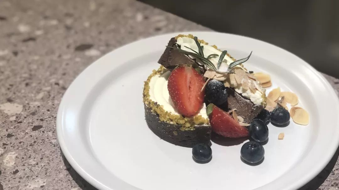 汕头|闹市取静，院子里飘出来虹吸的咖啡香气