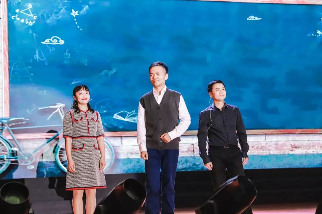 石鼓区庆祝第38个教师节表彰大会,铜山区第38个教师节表彰大会