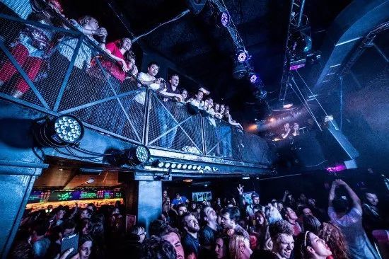 旅行游记两分钟感受美丽巴黎,旅游巴黎游记