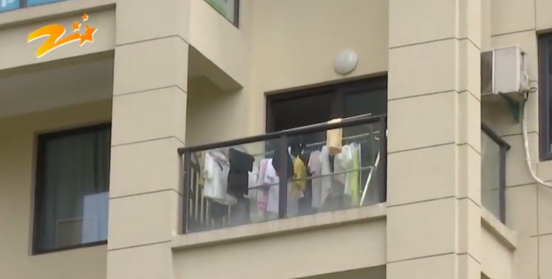 这样的阳台看着美观，却让住户苦不堪言！杭州一女士刚买房不久，就发愁了