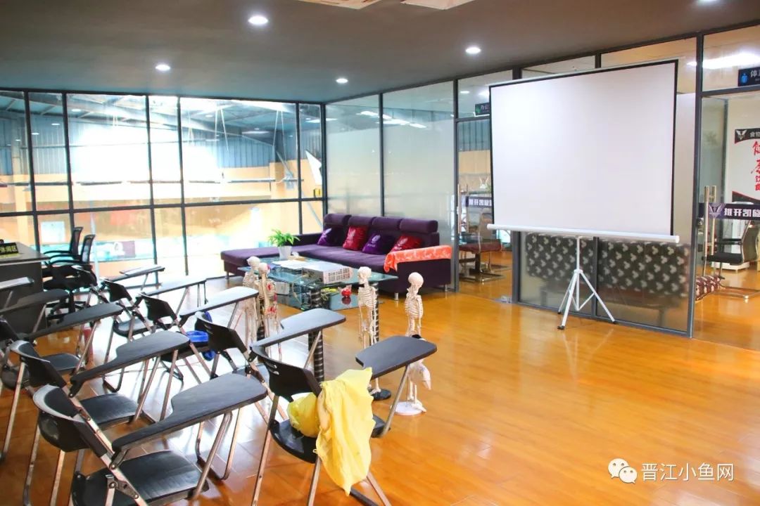 免费体验游泳健身馆,9.9洗浴汗蒸单人票