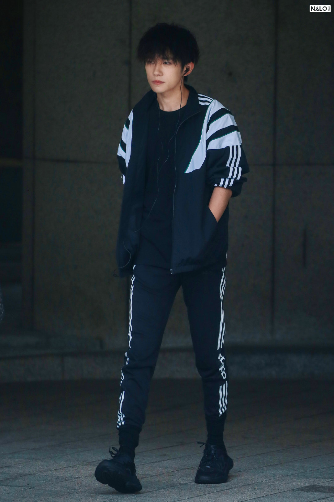 tfboys易烊千玺2017,tfboys三周年易烊千玺个人solo