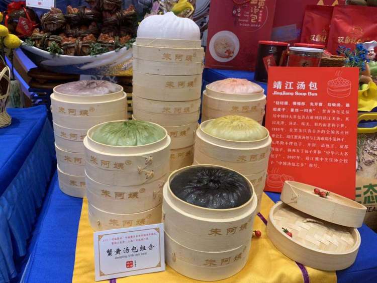 靖江汤包和南翔小笼打擂台，谁更好吃？跟着美食去水城泰州“白相”