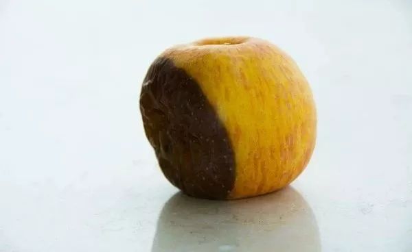 嘴里有怪味是身体哪个器官出问题,嘴里有怪味是什么原因