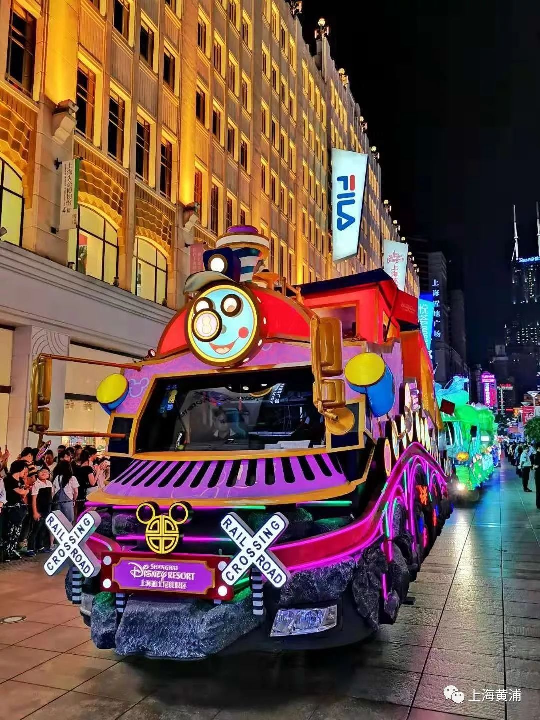 旅游节花车巡游哪里看,上海国际旅游节花车南京路