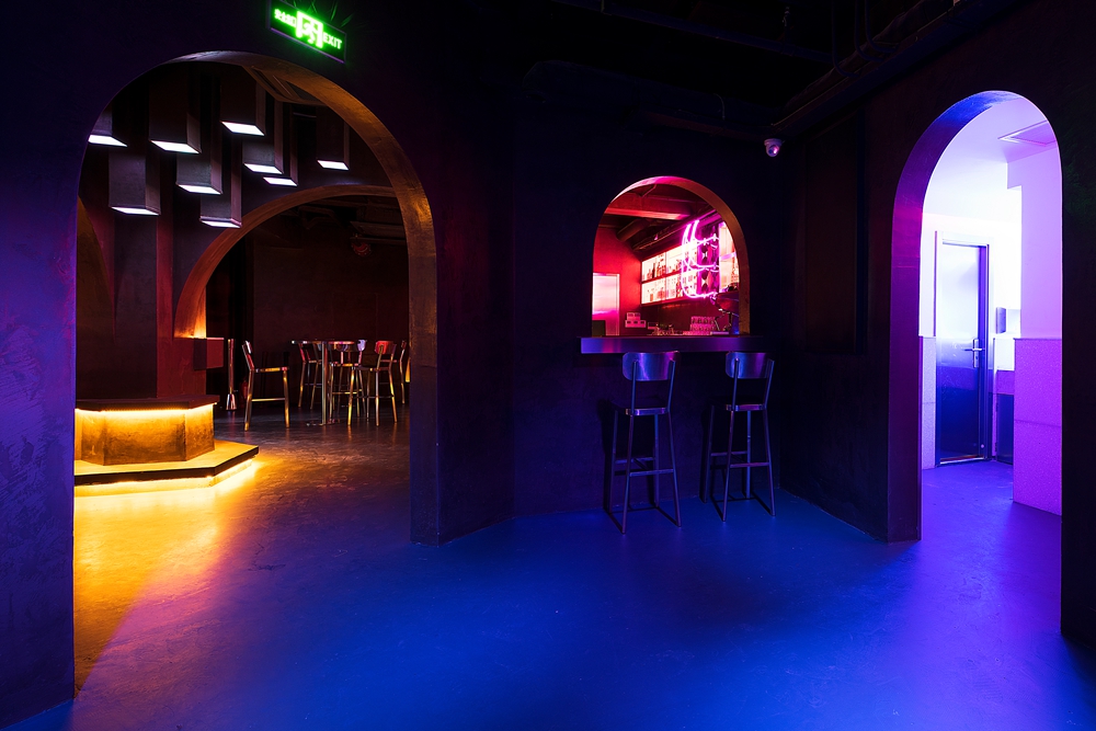 店铺合集丨那些深夜里的酒吧为何让你如此着迷？