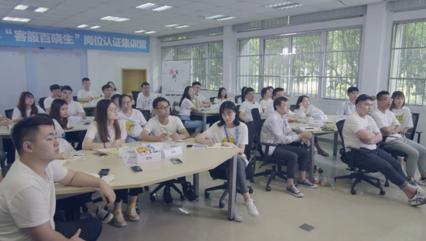 苏宁客服达人贺薇：行走的百科全书，移动的知识库