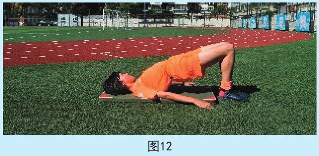 青少年足球教学与训练问题,小学足球体能和力量训练方法