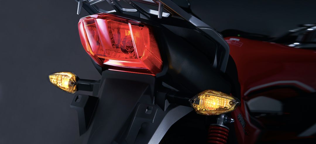 本田帅影150摩托车值得入手吗,五羊本田全新帅影150时尚登场