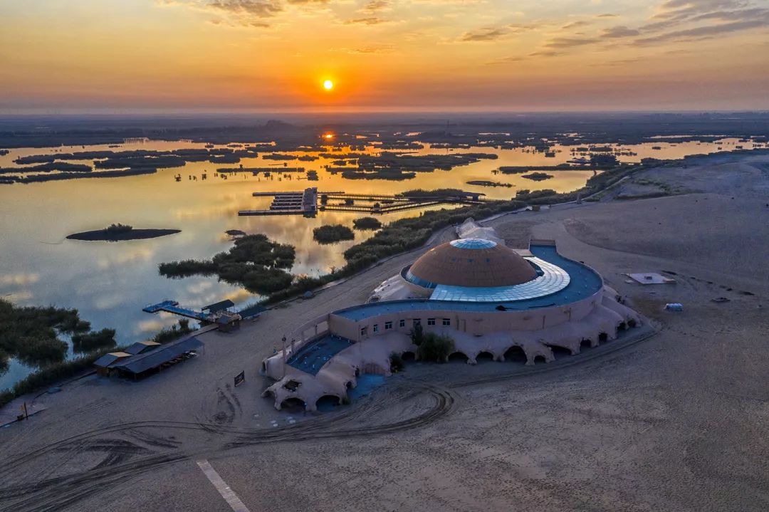 十一旅游必去景点推荐沙漠草原,十一沙漠旅游推荐