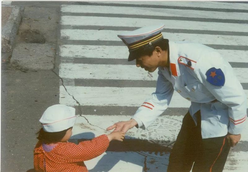 昔日吹口哨，今朝智能眼——看青岛政法工作70年巨变（公安篇）