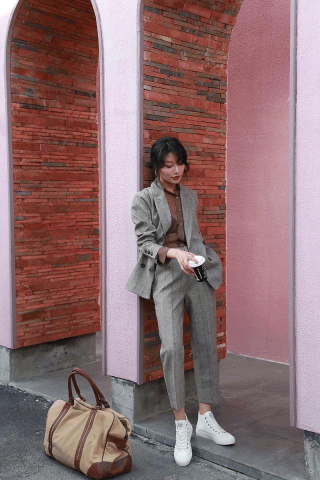 凯特王妃同款帆布鞋,梅根王妃穿什么鞋好看