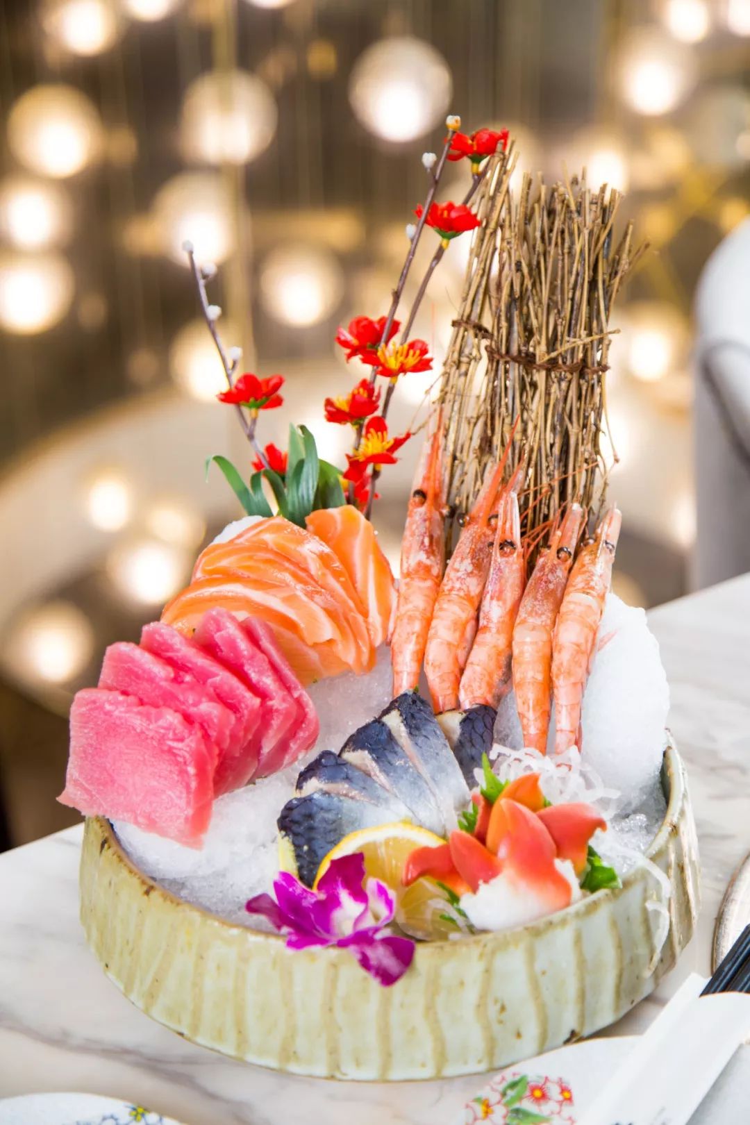 超级网红日料店终于在成都开业了,最便宜的3折店铺套装