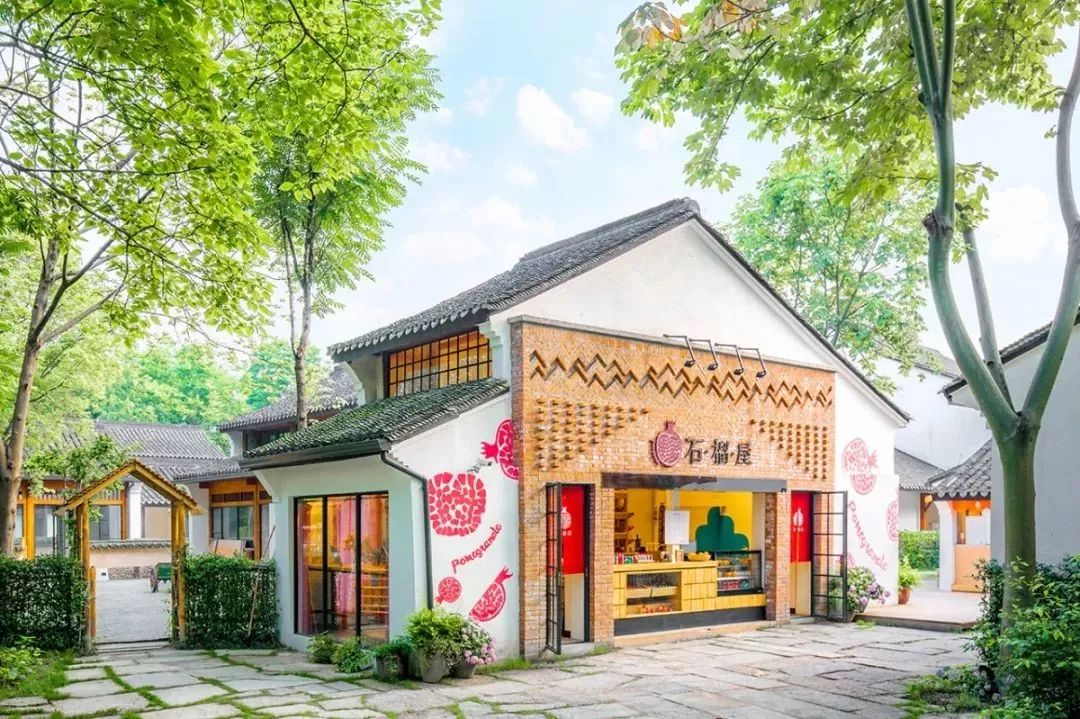 不输京都的乘船入户体验，15000m²水边村落刷新江浙沪度假体验，错峰直降千元