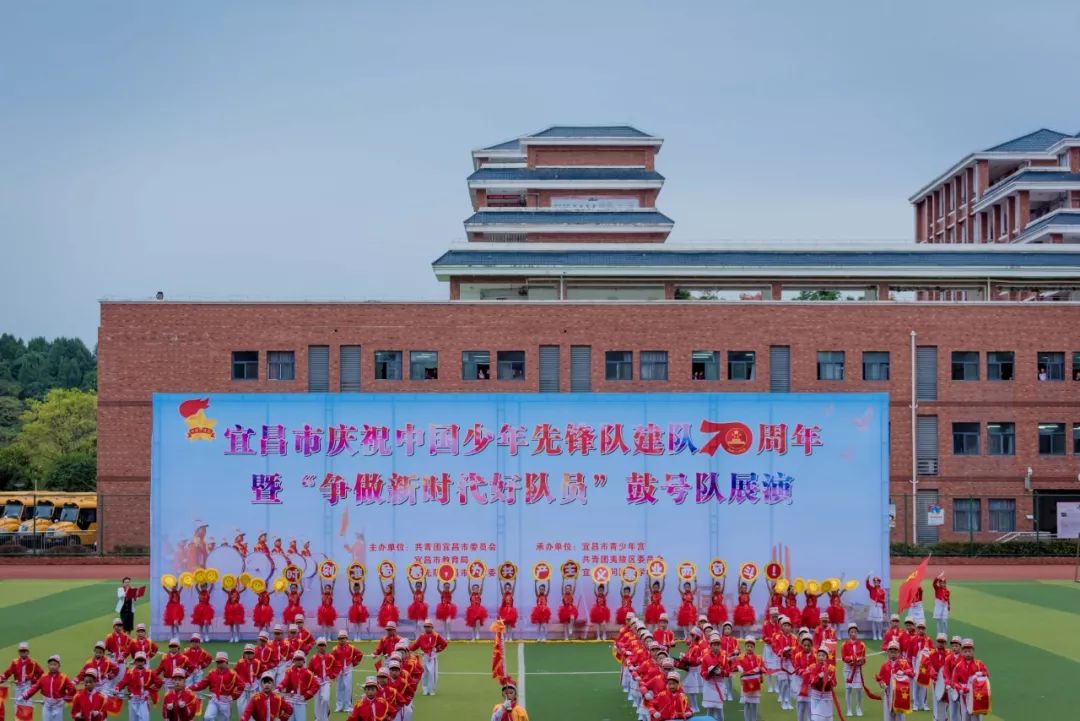 少先队生日快乐主题队会,少先队生日祝福的视频
