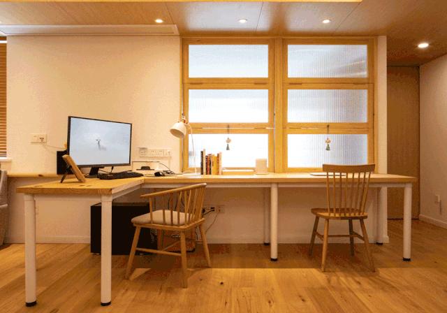 客厅没窗户没有阳光,客厅没有窗户一点采光都没有