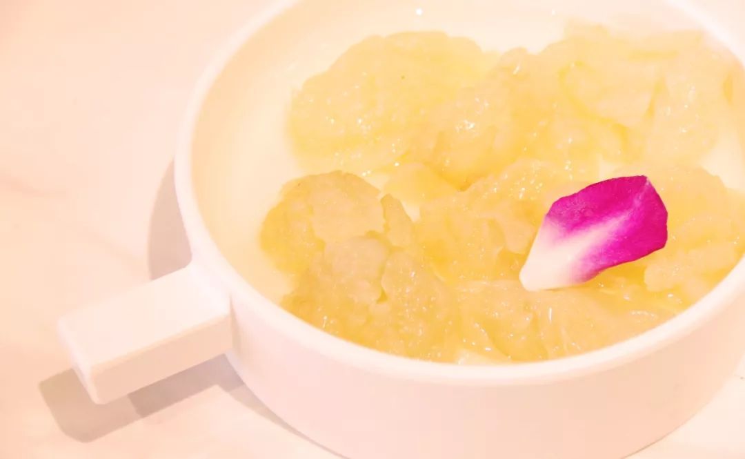 有多少人路过希望广场「纪梵轩」，和我一样好奇这是一家怎样的新店？