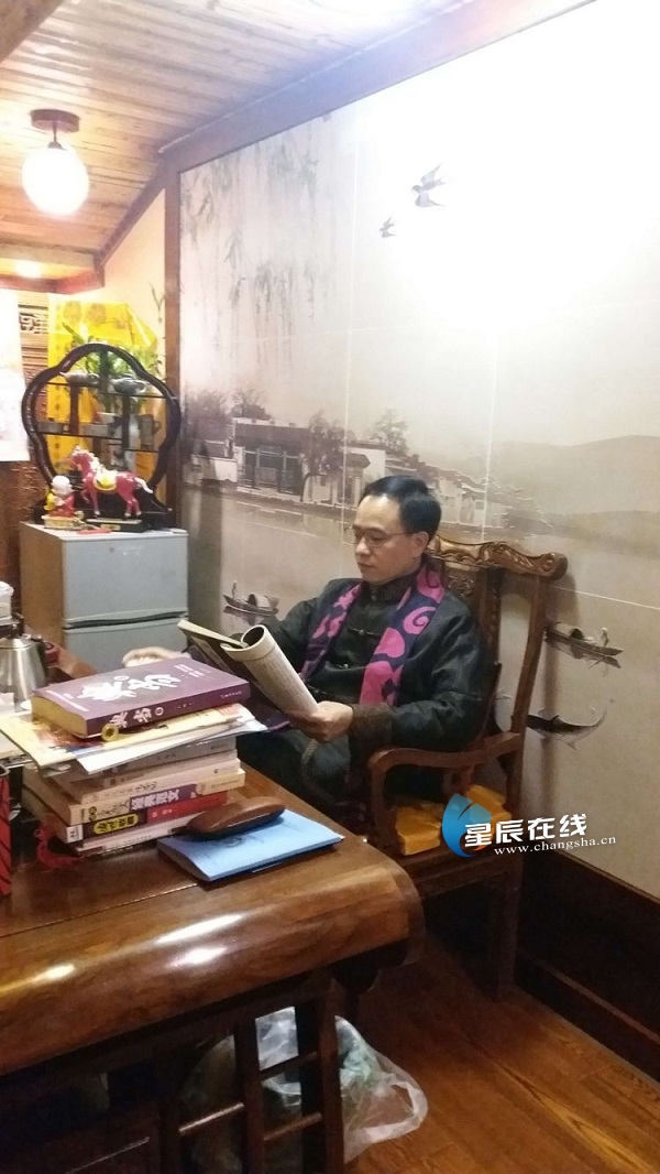 星辰文艺丨王超斌：走过四季，我独爱星城的秋……