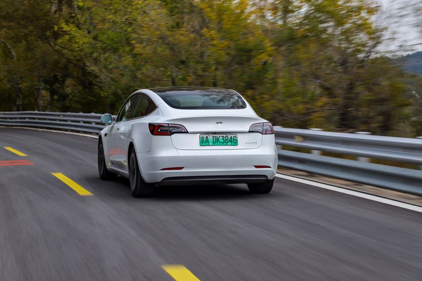 特斯拉秒变游戏厅,哪个软件可以下特斯拉游戏