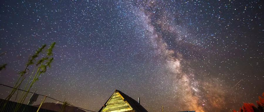 在一颗名为“皮兰德娄”的小行星上，他用想象的真实来对抗生活的荒诞不经|此刻夜读