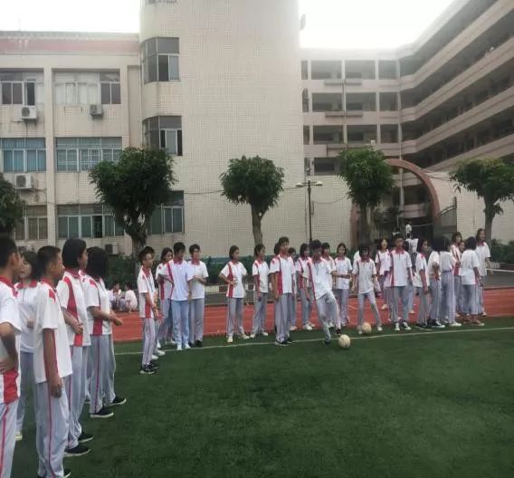 【活力邓中】绿茵点亮青春足球传递激情——记初一级射龙门比赛