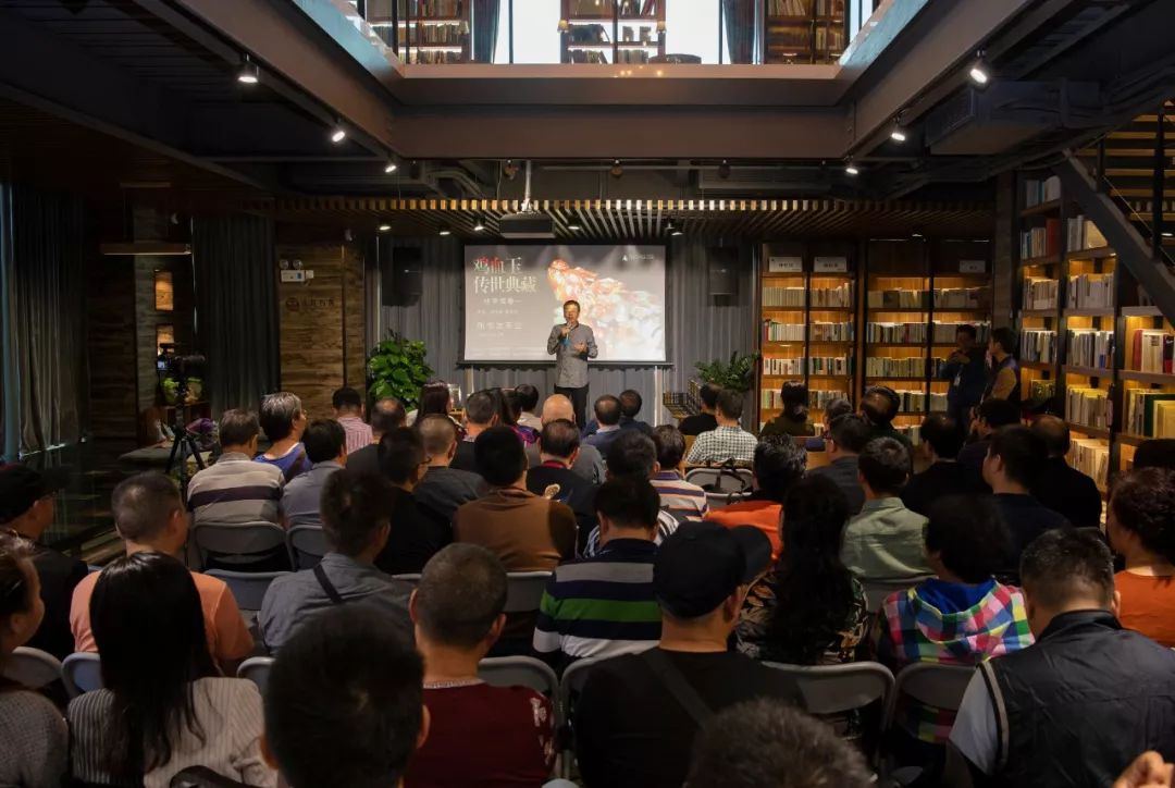 鸡血玉稀世珍品,桂林鸡血玉是否有收藏价值