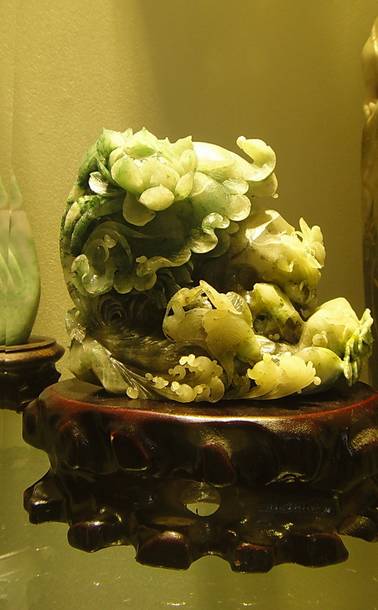 美玉“开花”,艳而不俗