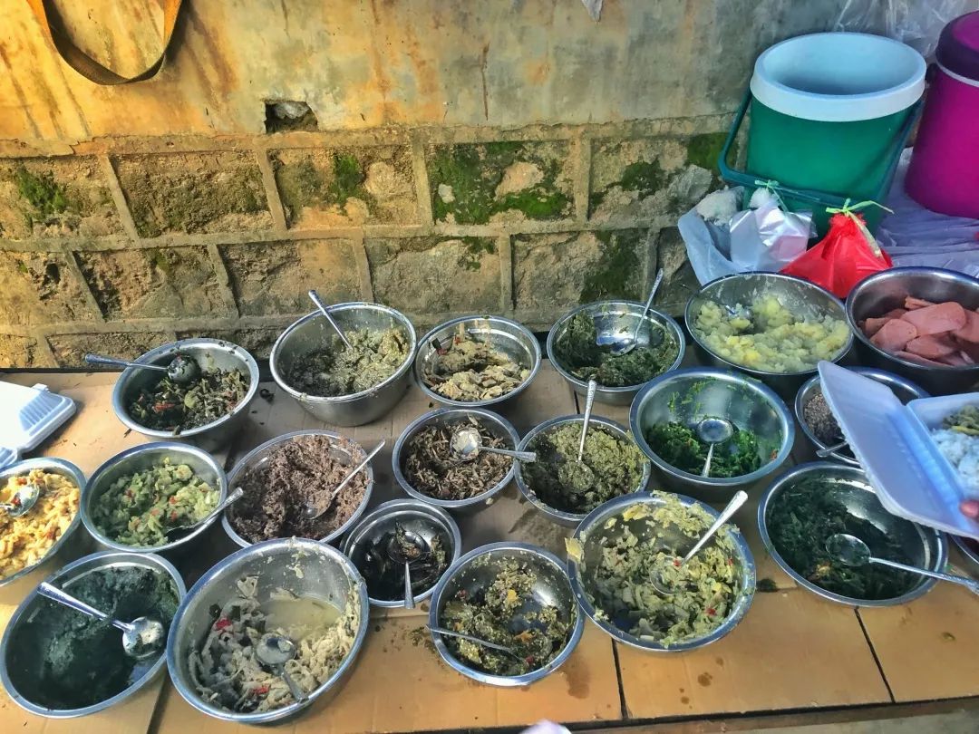 西双版纳傣族赶街视频,勐腊县勐仑镇赶街