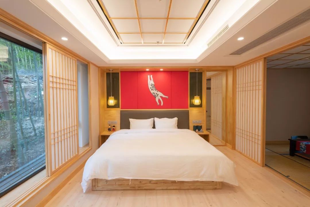 自驾游12个人住民宿,住200左右民宿3天1500左右