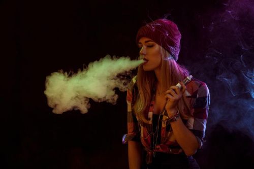 用电子烟对身体有害吗,用电子烟伤害大吗