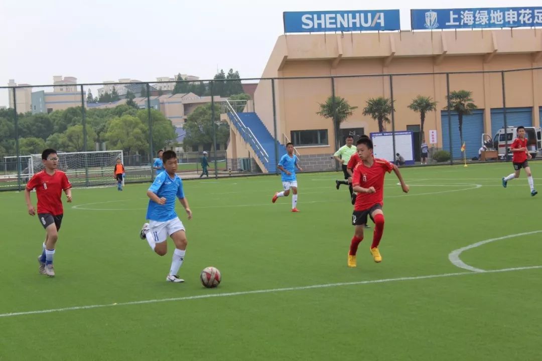 最新的青少年足球特色学校,浦东100所中小学