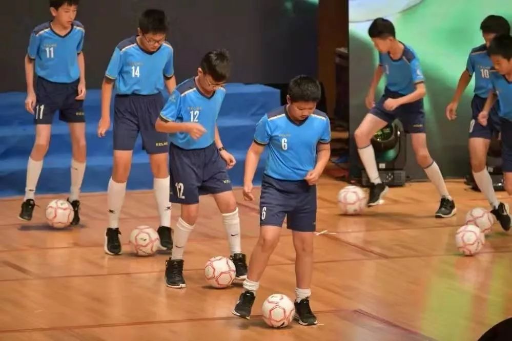 最新的青少年足球特色学校,浦东100所中小学