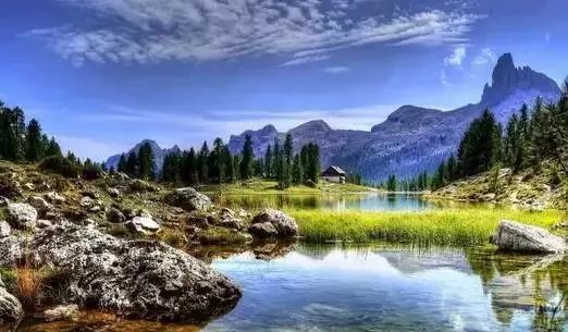 户外迷路时怎么找方向,野外迷路怎么办才最安全