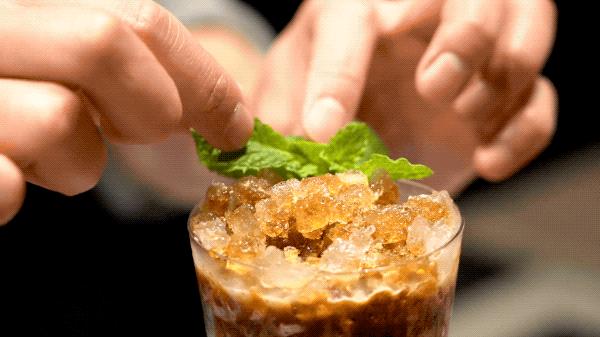 星巴克特调鸡尾酒价格,特调鸡尾酒生命之水冰美式