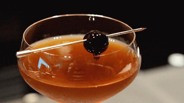 星巴克桃桃乌龙鸡尾酒,星巴克特调鸡尾酒好吗