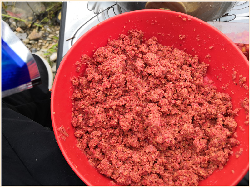 洪水钓大鱼,洪水钓鲫鱼用什么饵料