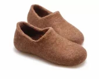 中国造了双百元鞋竟有3,600,000色？！穿上1秒就炸街、不怕脏