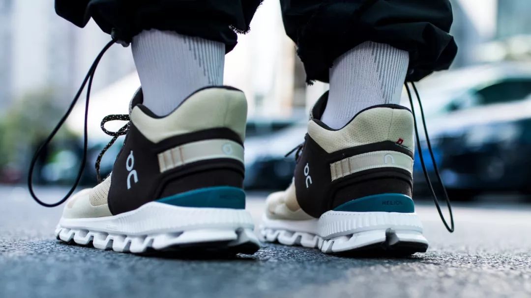 比尔盖茨穿的鞋,比尔盖茨穿的运动鞋品牌