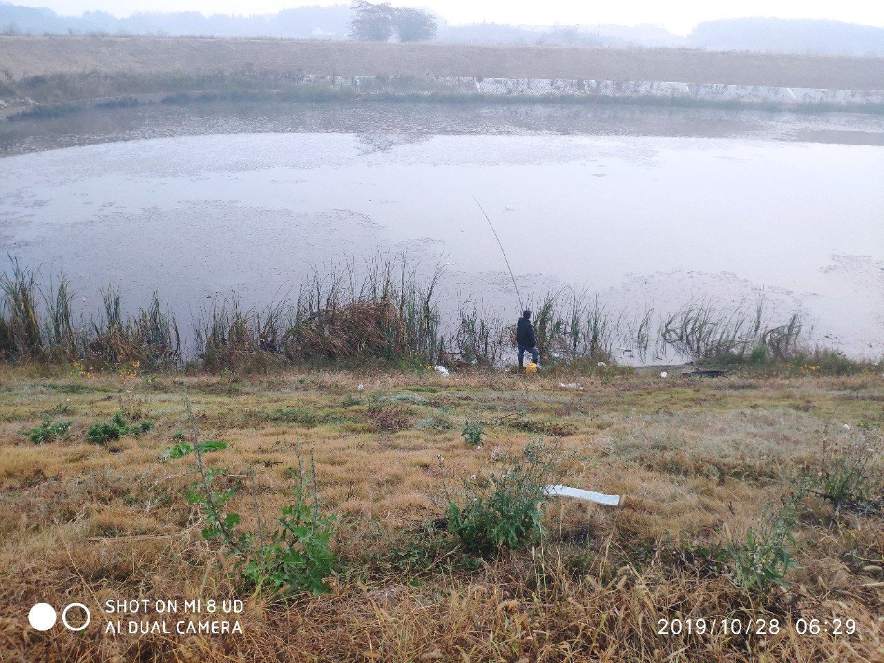 和钓友吃吃喝喝好不好,野钓与钓友