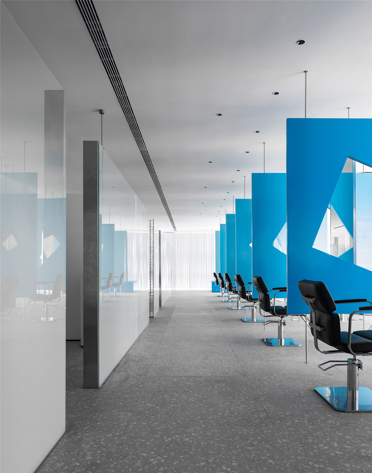 momo閫犲瀷缇庡彂浼氭墍,鐗╀笂绌洪棿