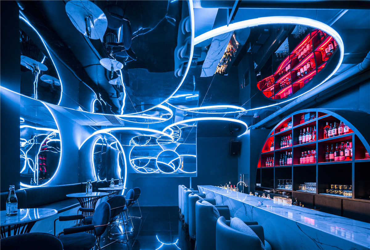 店铺合集丨那些深夜里的酒吧为何让你如此着迷？