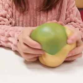 粉丝送王一博“导弹”丑哭设计师肖战；小学生戴“紧箍咒”气炸网友；旺仔这回闹大了！...「设计烩报250期」