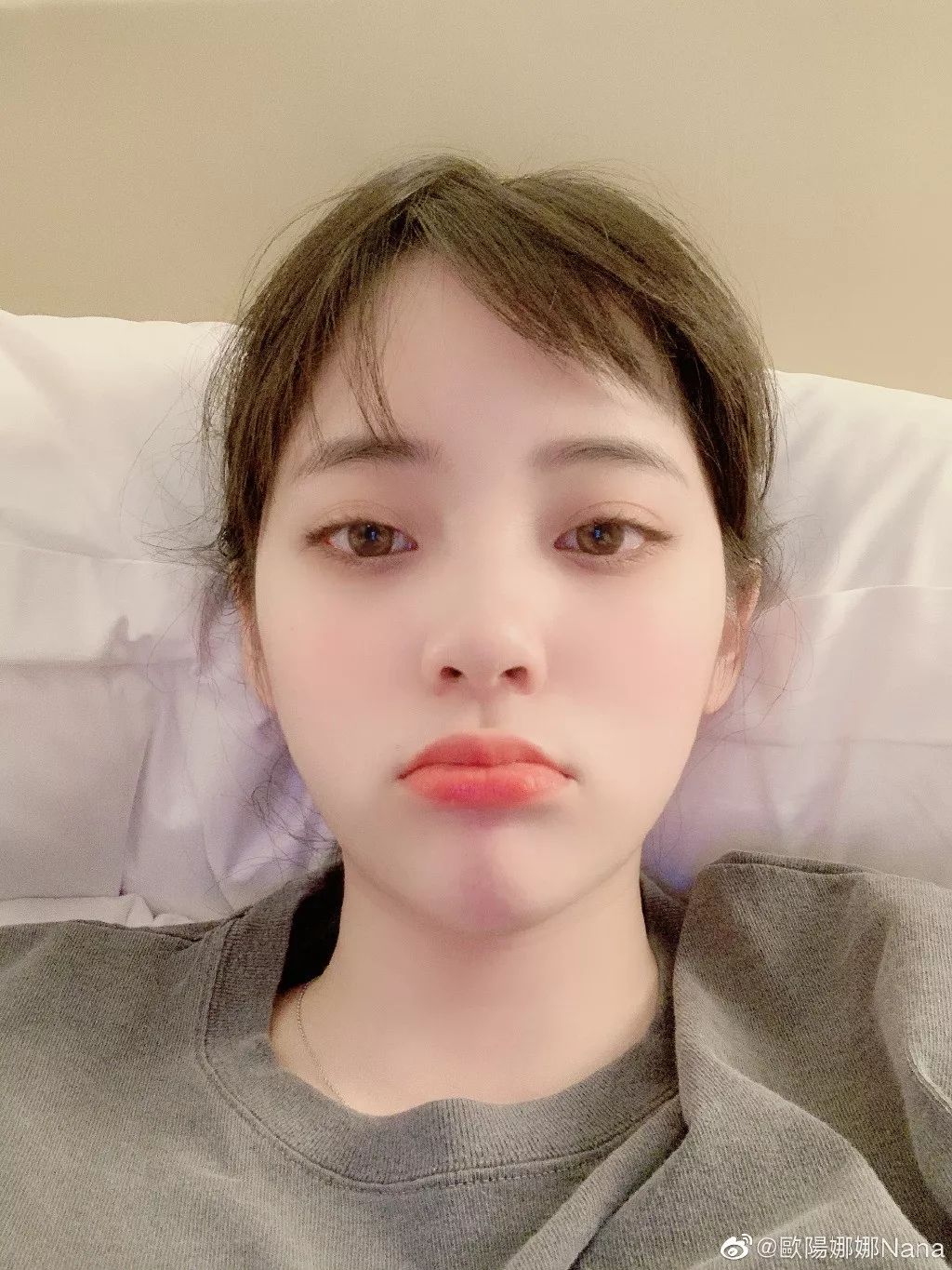 李佳琦出国10支起囤的必买唇膏，是它