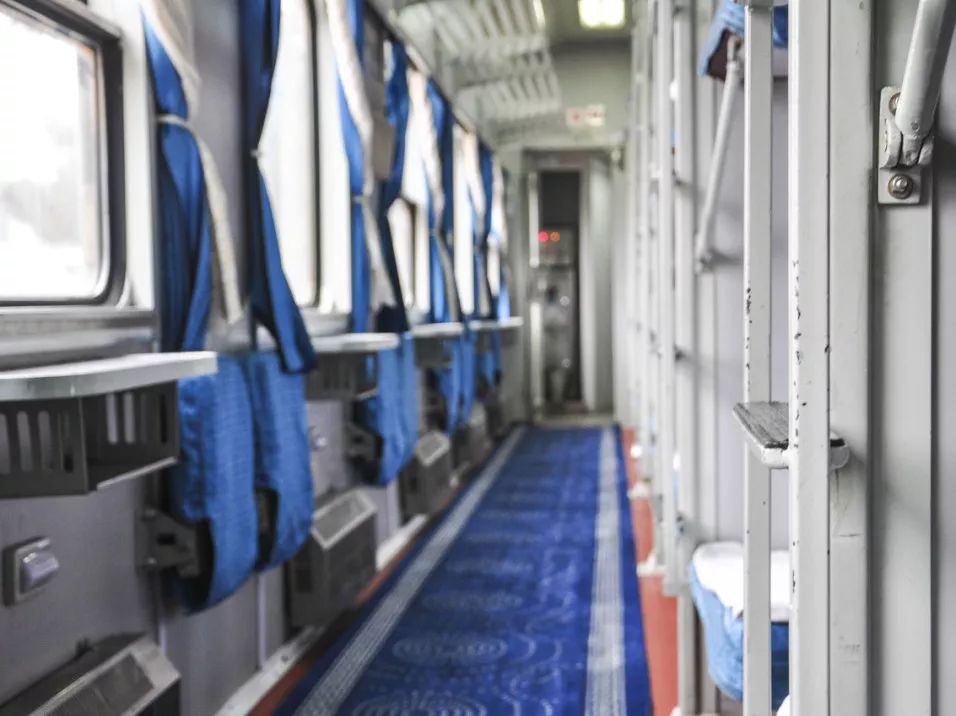 软卧不如硬卧,为什么软卧比硬座贵