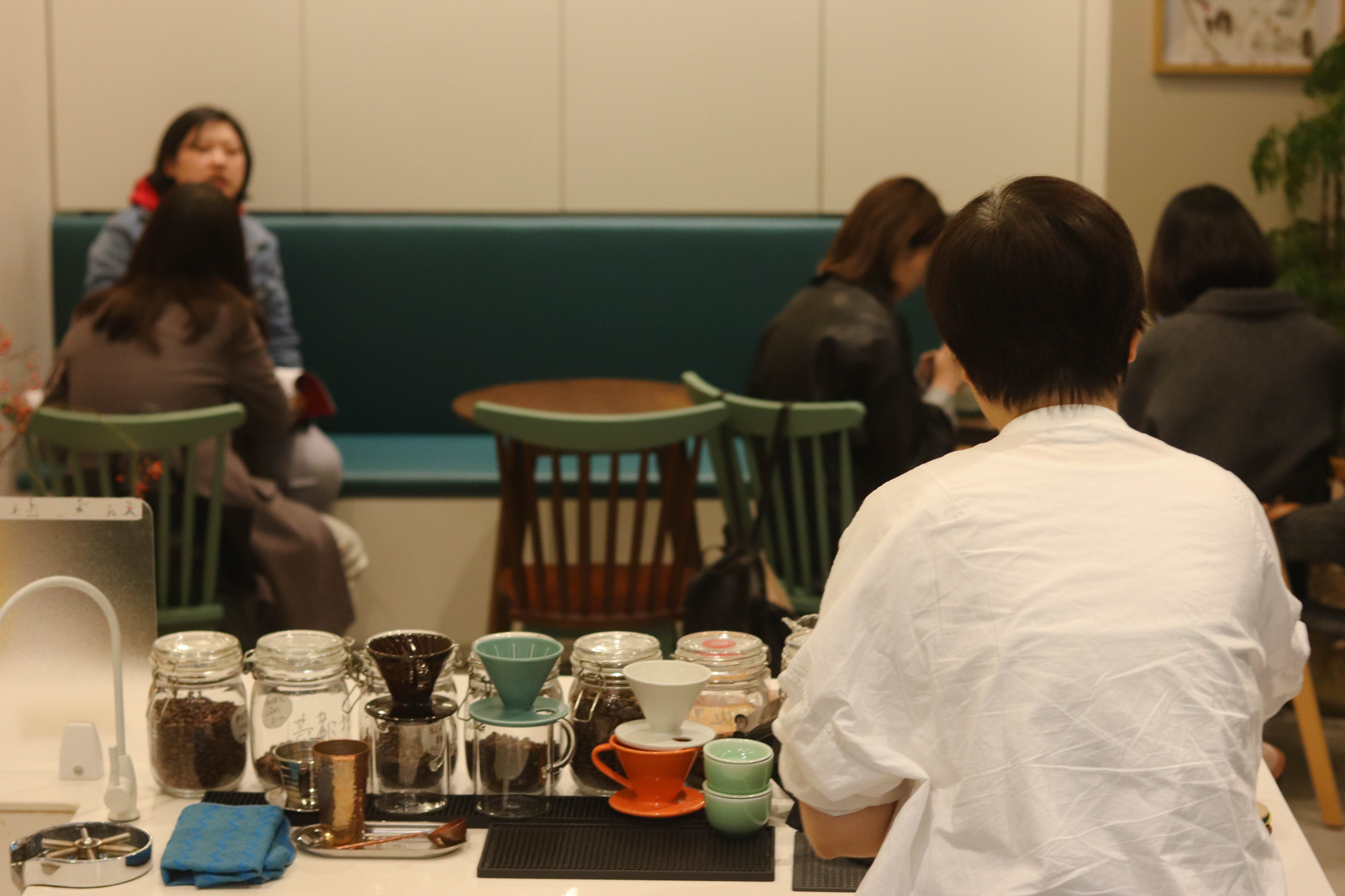 芳野cafe主理人,芳野咖啡店