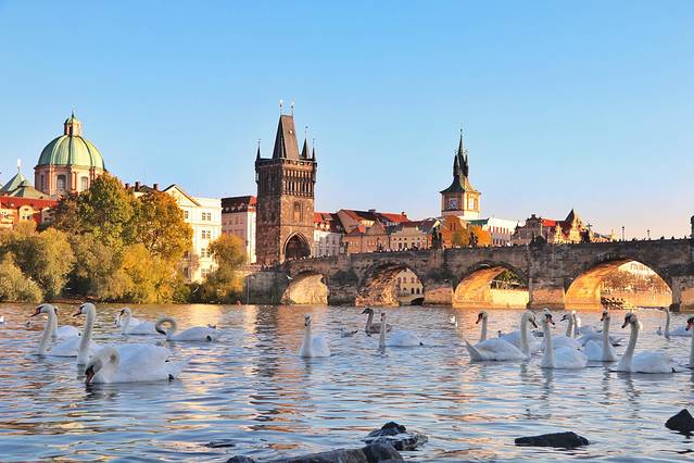 借一场旅行遇见最美的美景,旅行看最美的风景