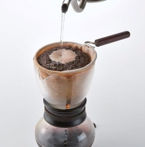 手冲咖啡大滤杯小滤杯区别,手冲咖啡滤杯底部咖啡粉冲不上来